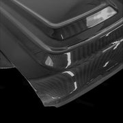 Zhou's dry carbon fiber bonnet installed on Land Rover Defender 110