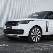 Carbon fiber front grille installed on Range Rover L460